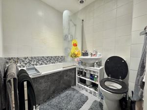 Bathroom - click for photo gallery